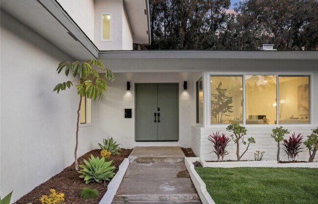 Building Photo - 5253 Countryside Dr