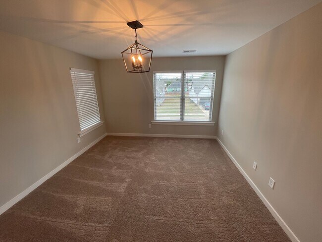 Building Photo - Home for Rent in Oak Grove, AL!!! Available to View Now!