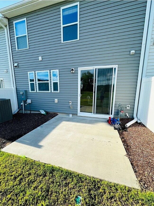 Building Photo - 784 Amarra Dr