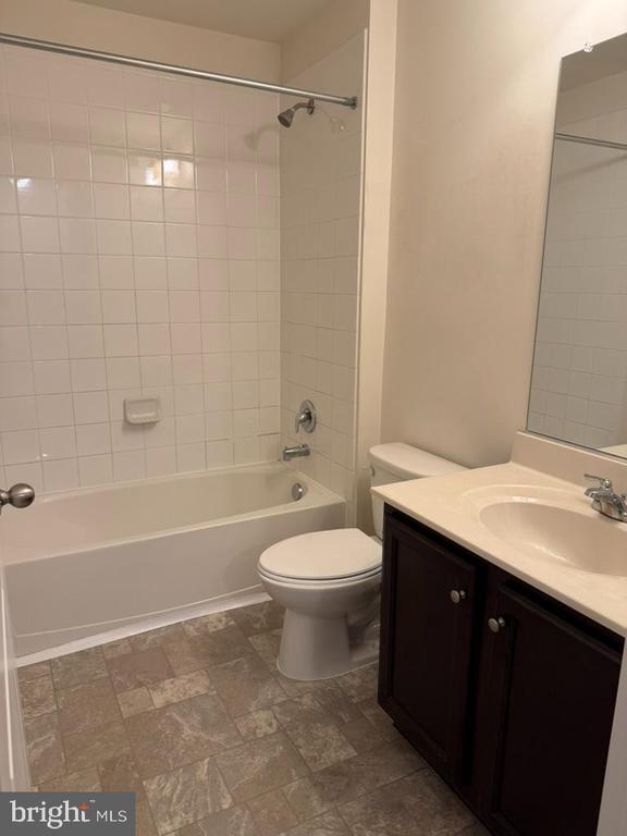 Building Photo - 293 Magellan Dr