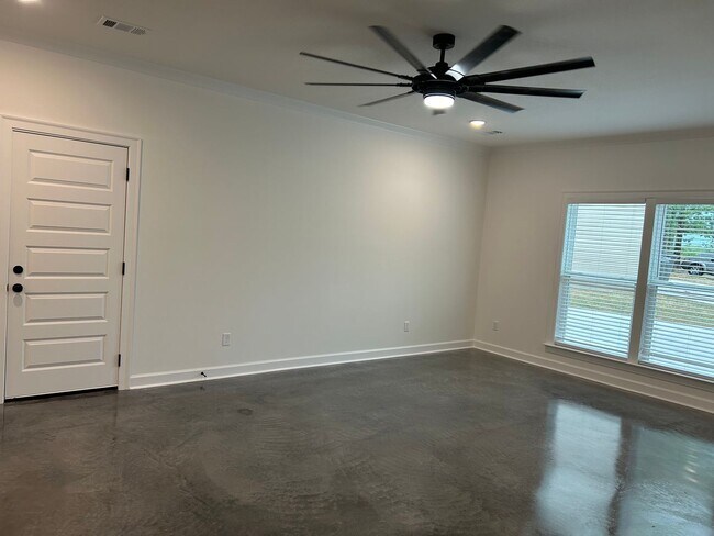 Building Photo - New Construction!