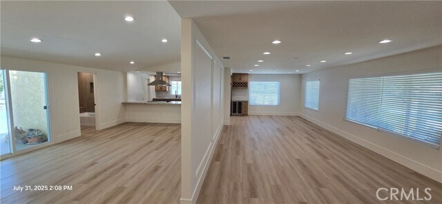 Building Photo - 3024 Sonrisa Dr