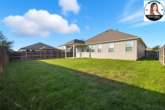 Building Photo - 215 Thurman Holt Rd