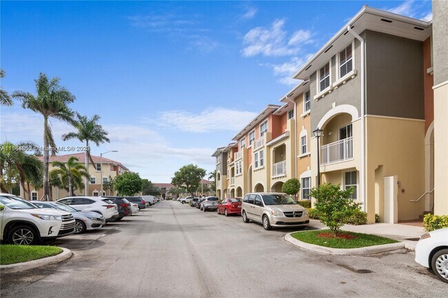 Building Photo - 10805 NW 89th Terrace