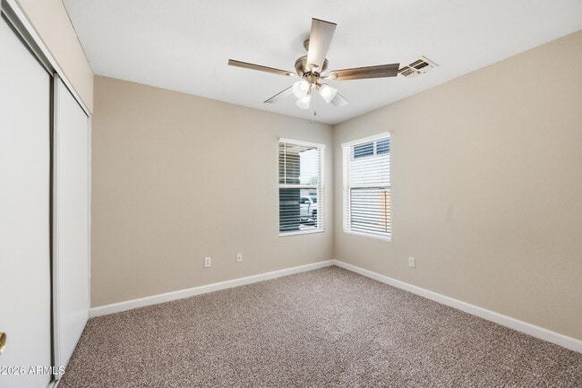 Building Photo - 2851 E Cherry Hills Dr