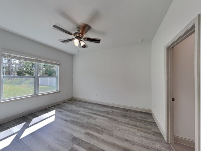 Building Photo - 2660 W Gifford Ln