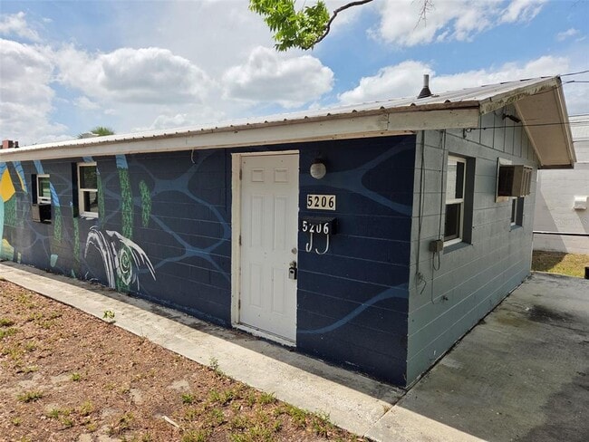 Building Photo - 5206 7th St