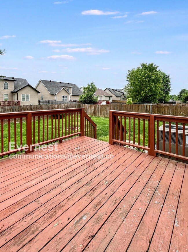 Building Photo - 507 Oakmont Dr