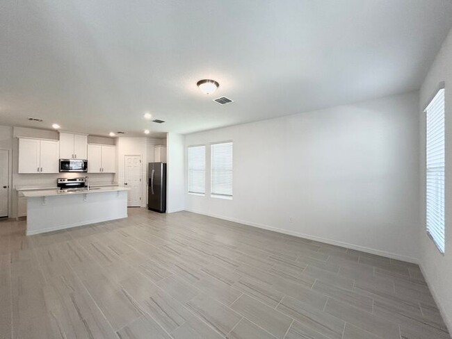 Building Photo - Brand New 3/2.5 Modern Home with a Loft an...