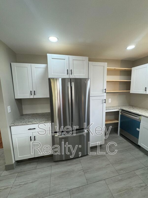 Building Photo - 406 Dodson Ave