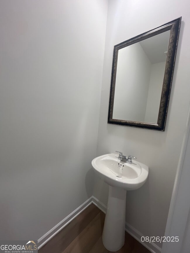 Building Photo - 284 Kenoot Dr