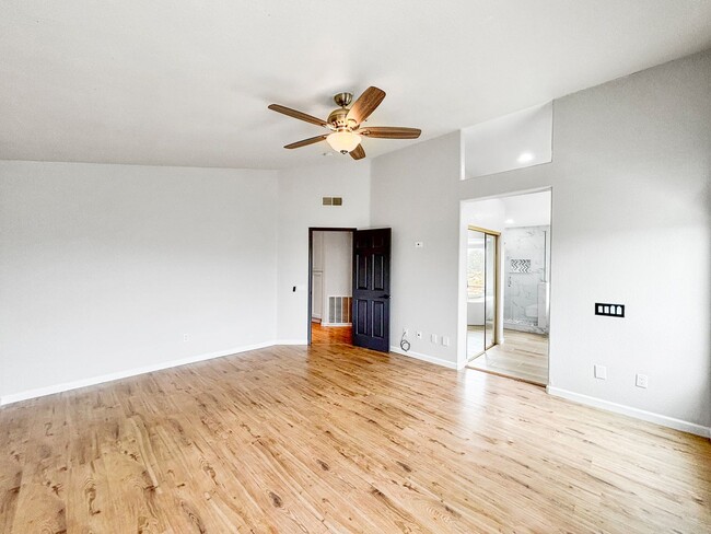 Building Photo - Spacious & Upgraded 4 Bedroom, 3 Bath Home...