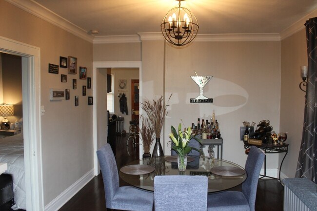 Building Photo - 3204 S Emerald Ave