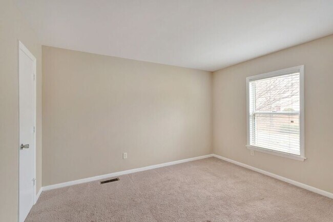 Building Photo - 2716 Gatewood Cir