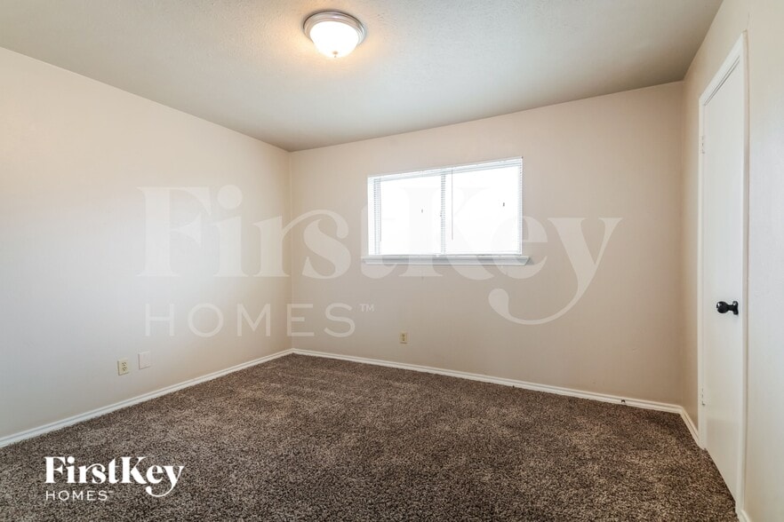 Building Photo - 4301 Augusta Dr