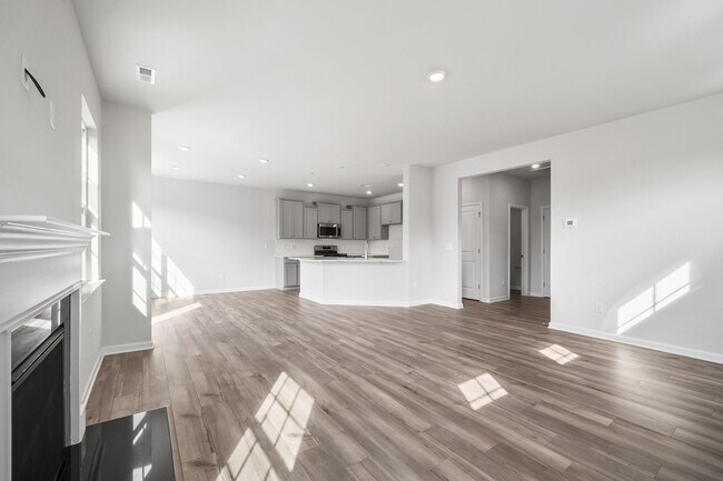 Building Photo - Very New Smart Home in the Palisades Area!