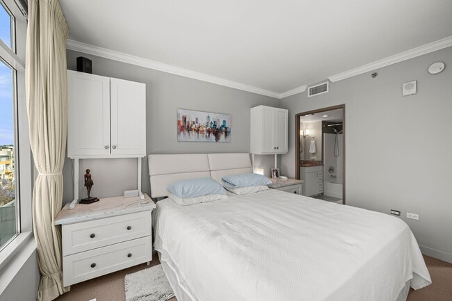 Building Photo - Great Acqua Vista Home with Harbor Views