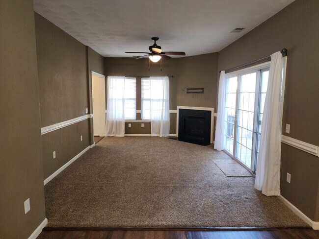 Building Photo - Beautiful Luxury Townhome in New Kent County