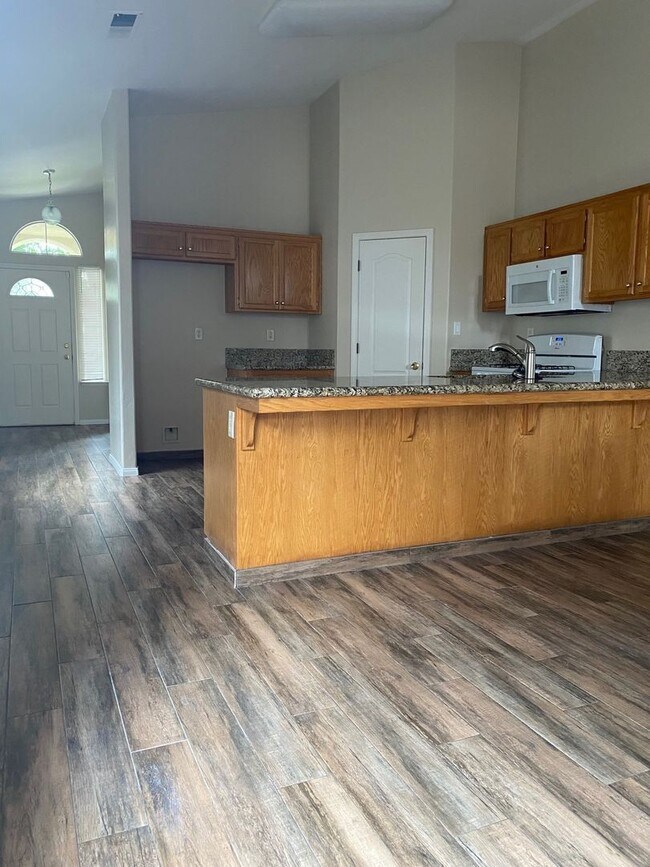 Building Photo - 9604 Lanneau Ct
