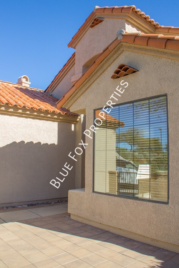 Building Photo - 4131 E Hawks Wing Dr