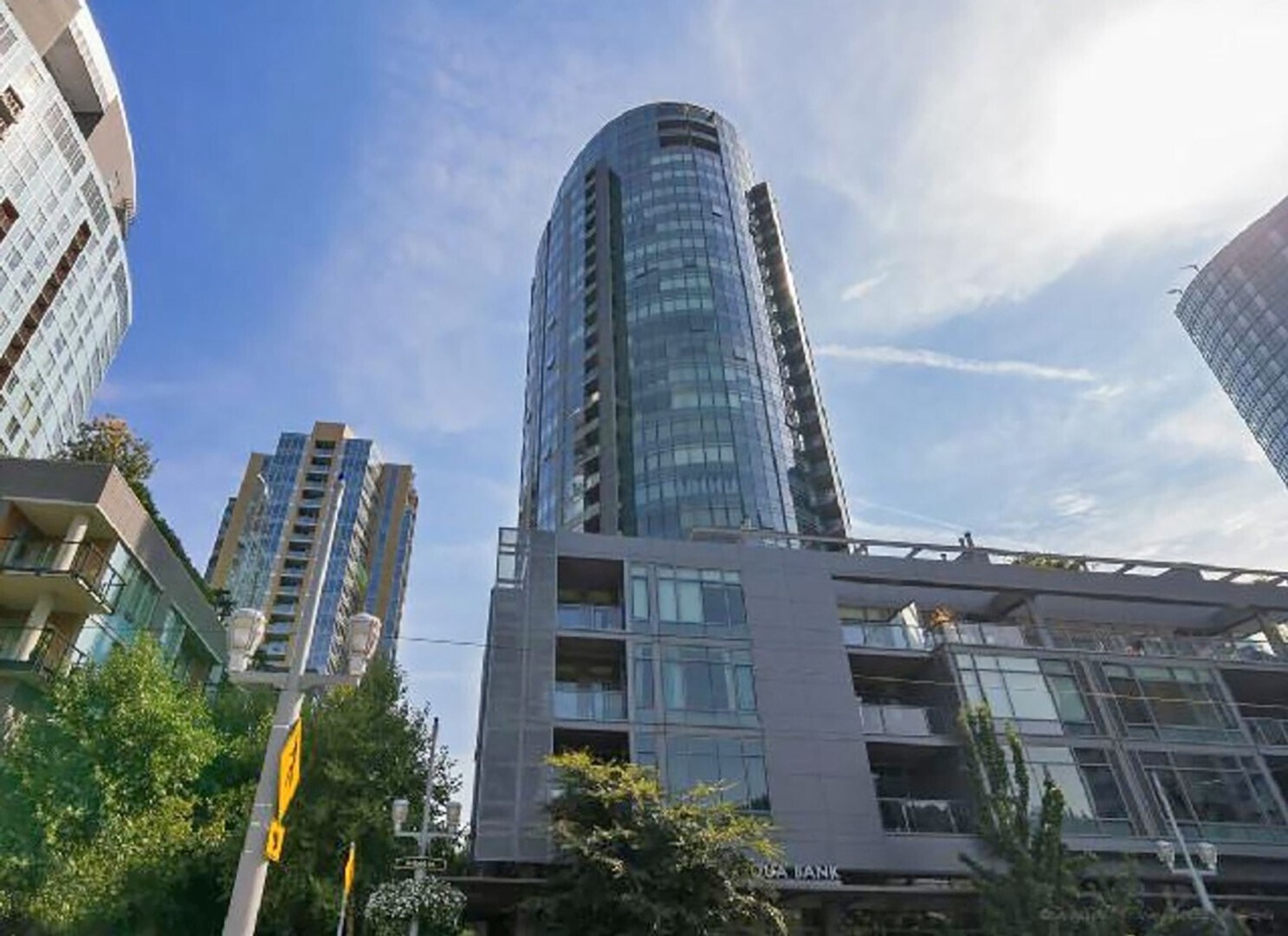 Building Photo - 3601 S River Pkwy