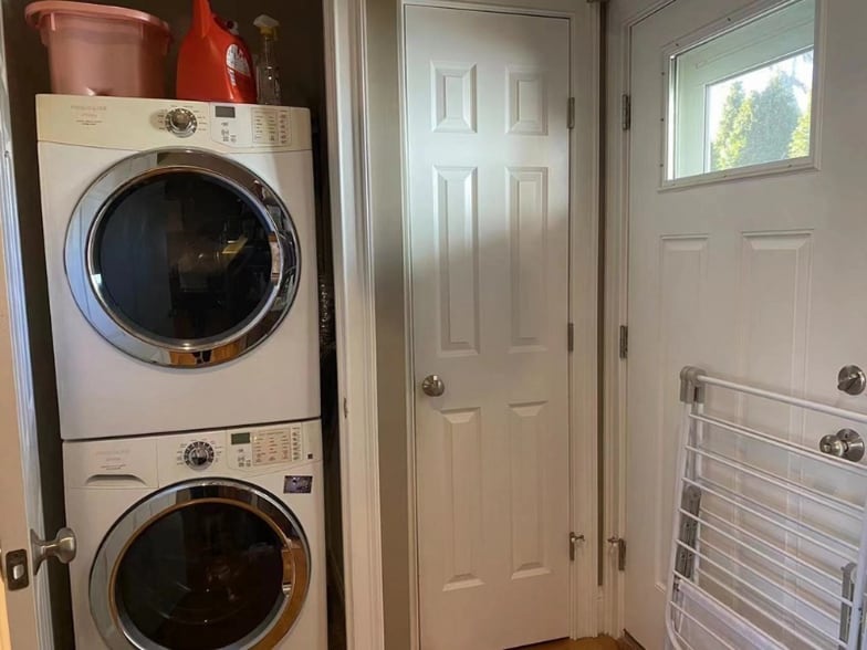 Building Photo - 349 Fulton St