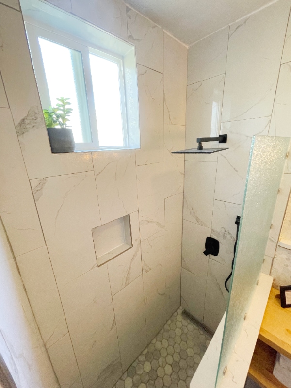 Building Photo - 331 State St