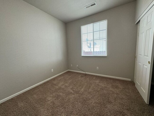 Building Photo - Spacious 4 Bed / 2 Bath Home in North Reno – $2,400/mo