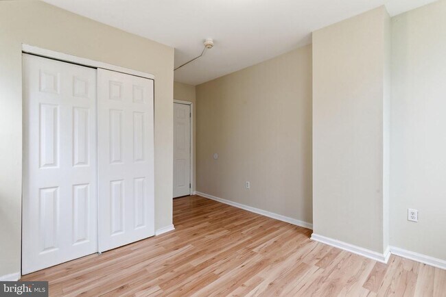 Building Photo - 1817 N Gratz St