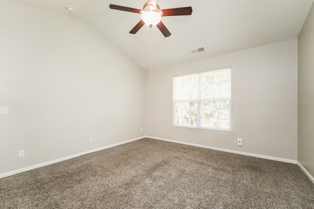 Building Photo - 17300 Hampton Trace Rd