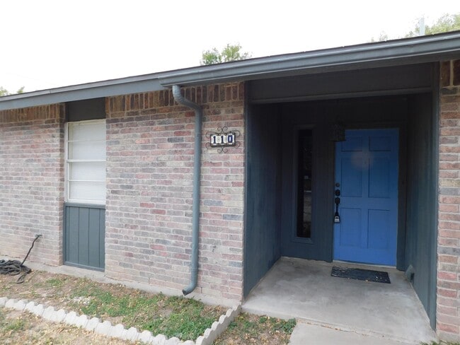 Building Photo - 110 Danielle Dr