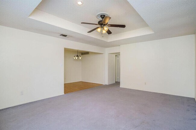 Building Photo - 3628 Hulen Park Cir
