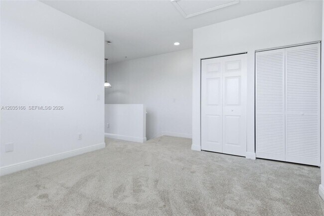 Building Photo - 14776 SW 10th St