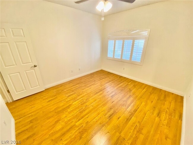 Building Photo - 5415 W Harmon Ave
