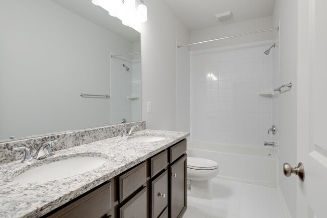 Building Photo - 3 Bedroom Luxury Condo in Glen Allen!!! ***Available Beginning of March***