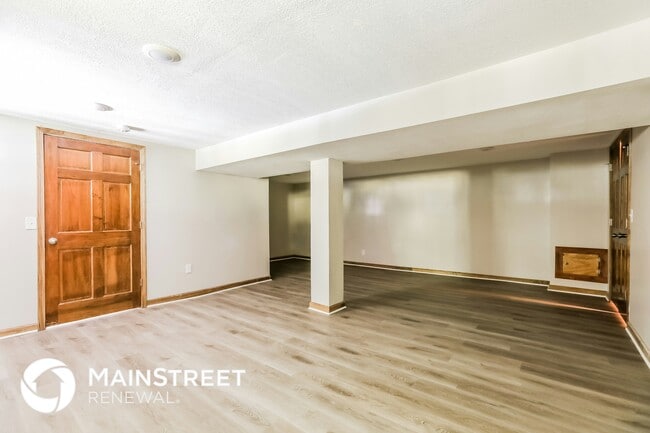 Building Photo - 2804 N 109th St