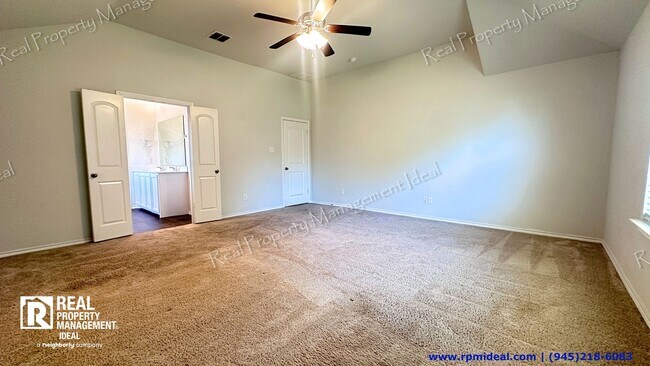 Building Photo - YOUR 3-BED, 2-BATH DREAM HOME AWAITS IN GRAND PRAIRIE