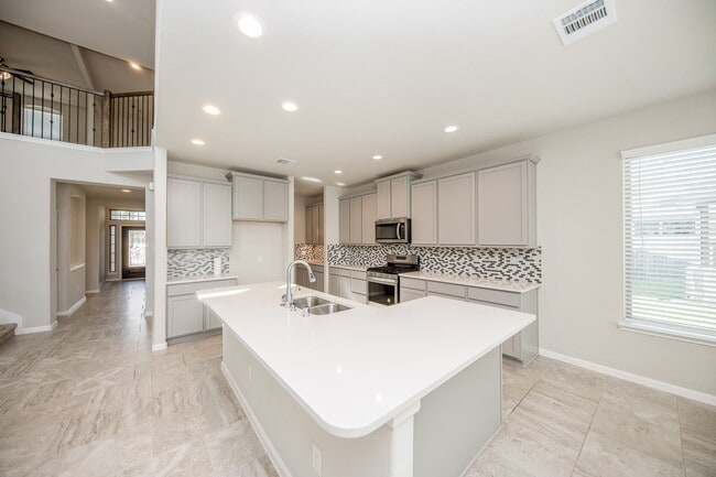 Building Photo - 6301 Superior Dr