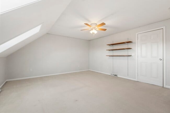 Building Photo - 18 Hovey Pond Dr