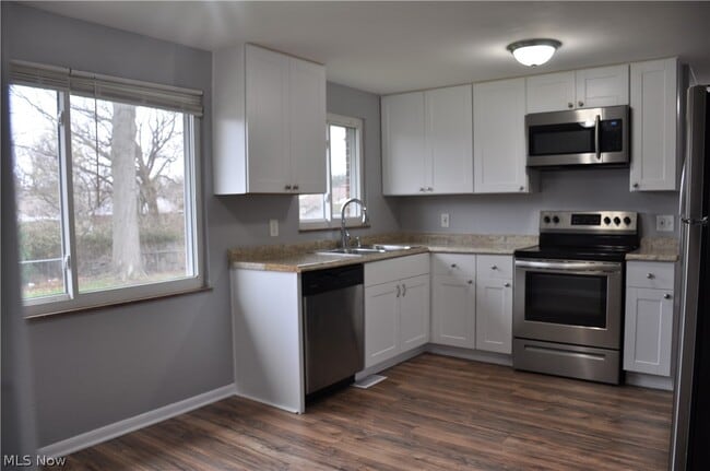 Building Photo - 539 Royer Ave NW