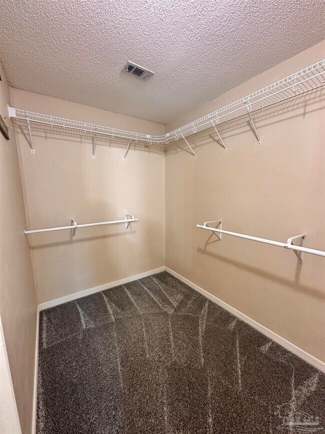 Building Photo - 3304 Tiller Ct