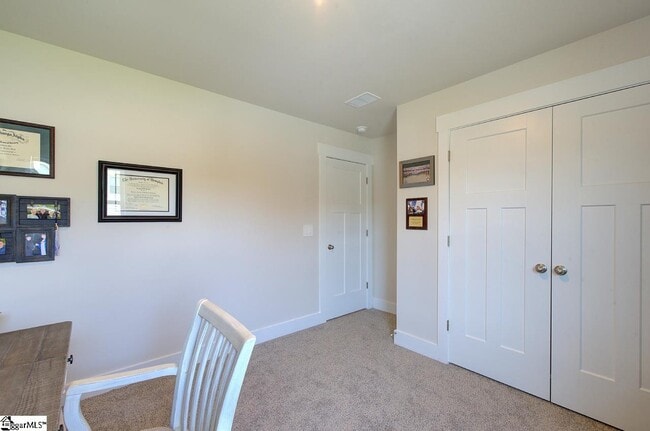 Building Photo - 542 Silverado Ave