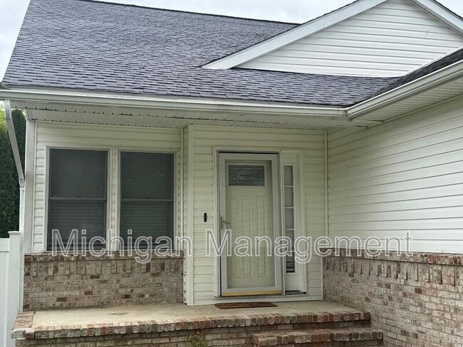 Building Photo - 11099 Grover St