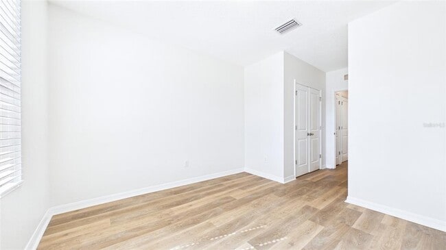 Building Photo - 710 Barclay Wood Dr