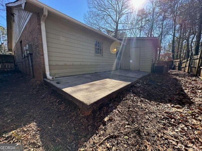 Building Photo - 5172 Ridge Forest Dr