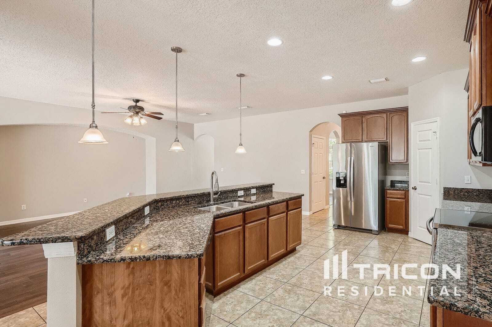 Building Photo - 11767 Summer Springs Dr