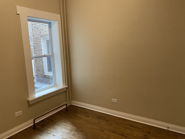 Building Photo - 5434 W 25th St