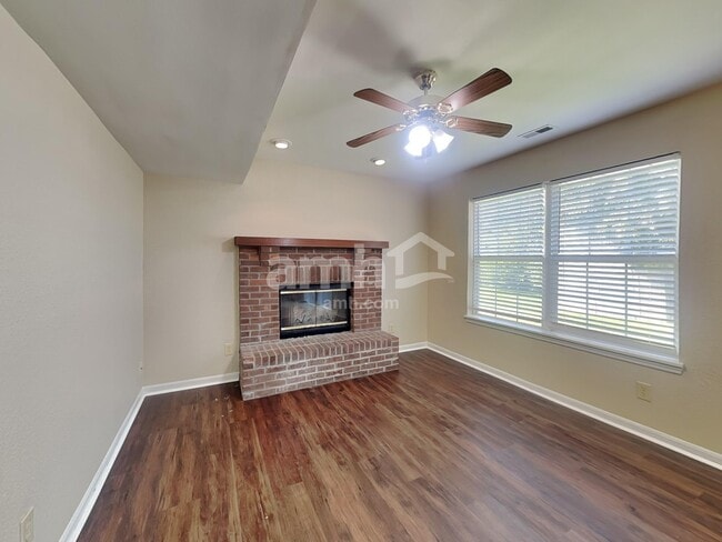 Building Photo - 5123 Milhouse Rd