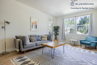 Building Photo - 7100 Playa Vista Dr