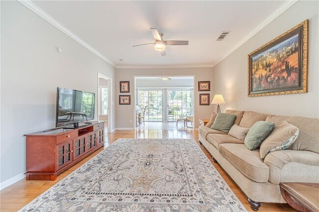 Building Photo - 6260 Brookside Ln